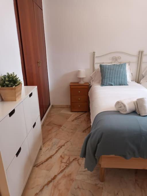 Apartamento Puerta Real Sewilla Zewnętrze zdjęcie