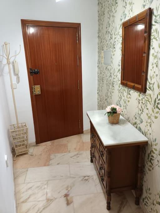 Apartamento Puerta Real Sewilla Zewnętrze zdjęcie